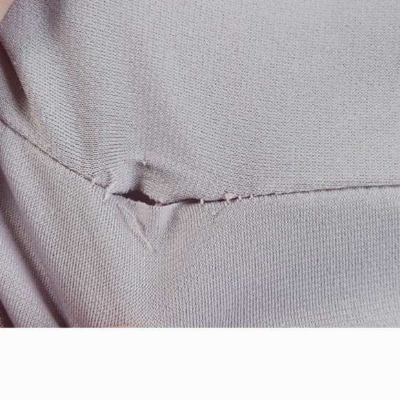 Fabletics Open Back Muscle Tank Size Medium - Picture 4 of 4